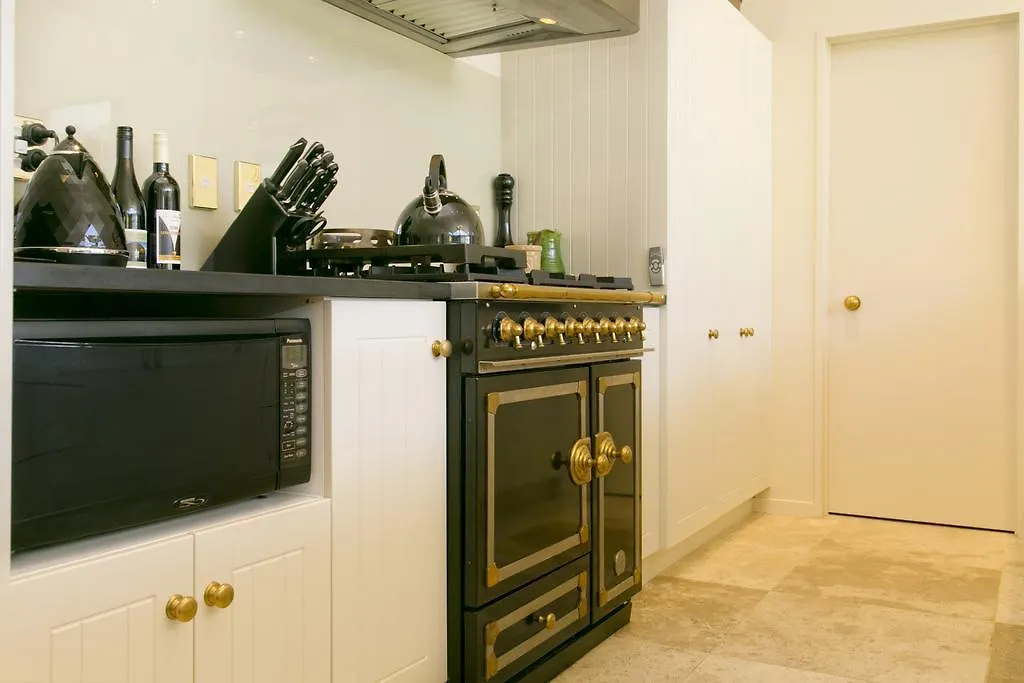 Lodge The Point Villas Taupo
