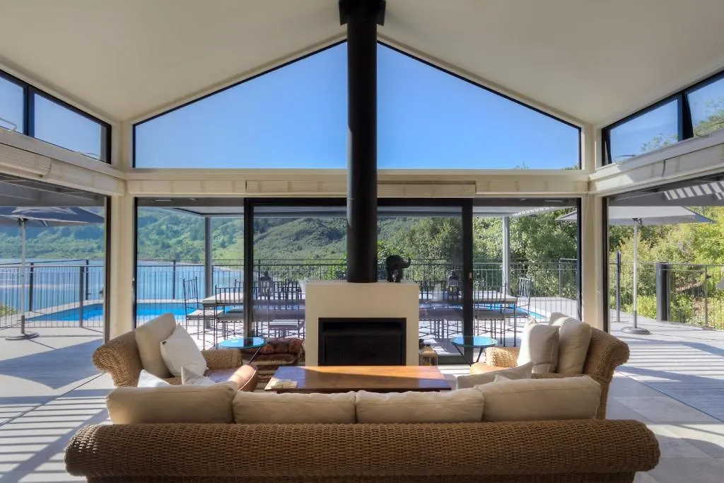 The Point Villas Taupo Lodge